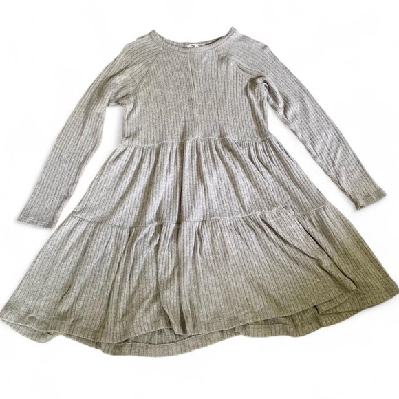 ❌SOLD❌American Eagle Outfitters Gray Long Sleeve Tiered Dress - Picture 2 of 5